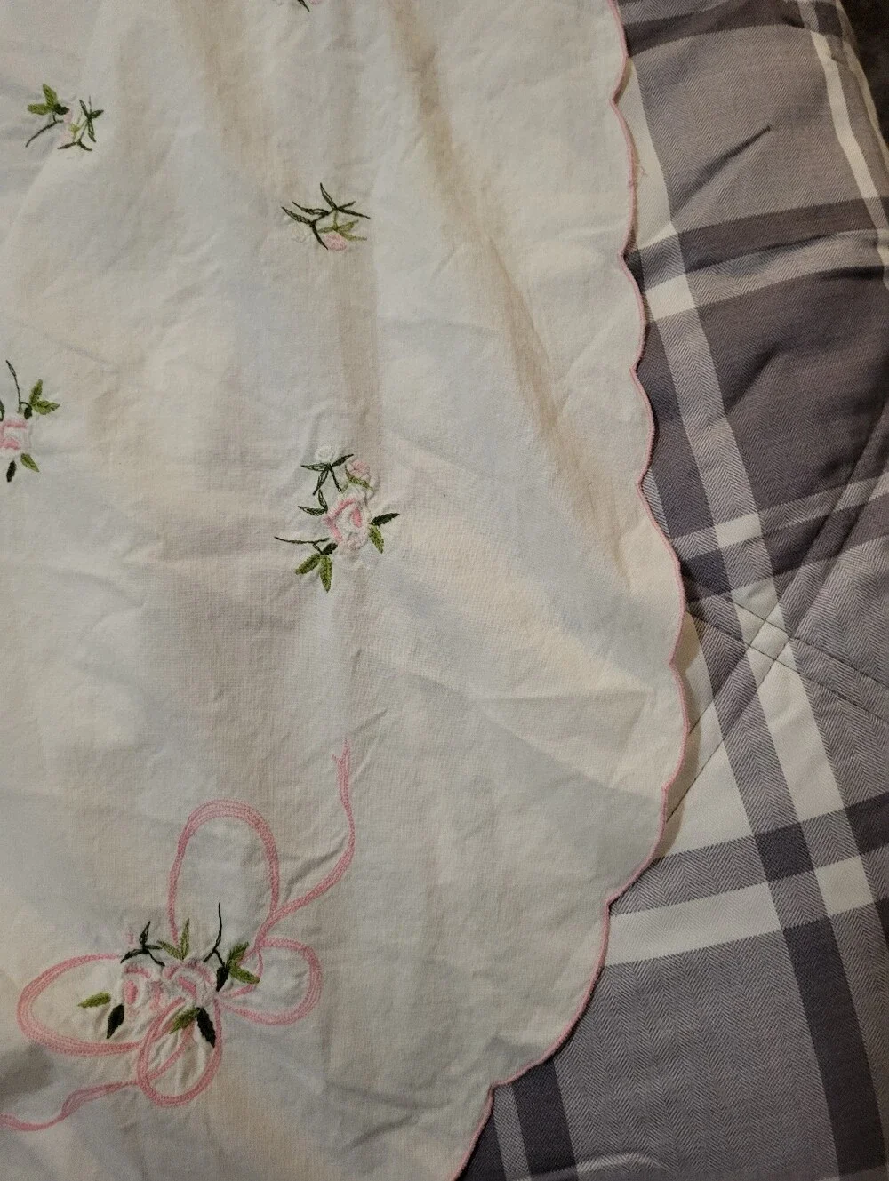 Embroidered Tablecloth 78